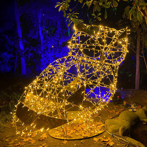 Eule gold 2m mit Lichtkontur