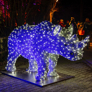 Nashorn mit Kunsttanne silber