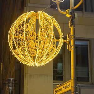 Kugel 1,2m m.Deko in gold